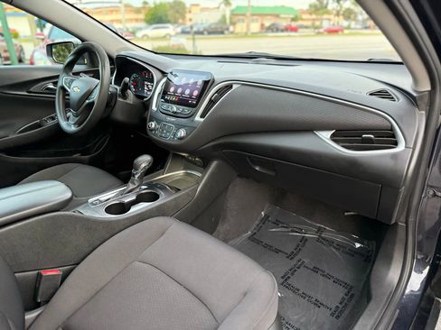 Used 2022 Chevrolet Malibu LT image 19