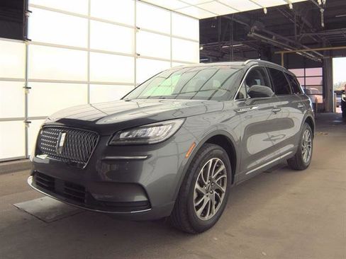 Used 2022 Lincoln Corsair AWD w/ Equipment Group 101A image 6