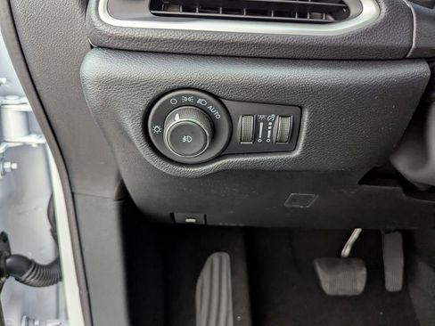 New 2026 Chrysler Pacifica Select w/ S Appearance Package image 26