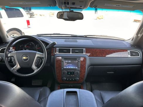 Used 2013 Chevrolet Tahoe LTZ image 22