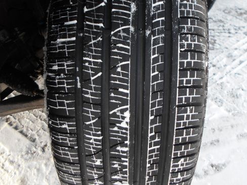 Certified 2024 Jeep Grand Cherokee Limited w/ Black Appearance Package image 12