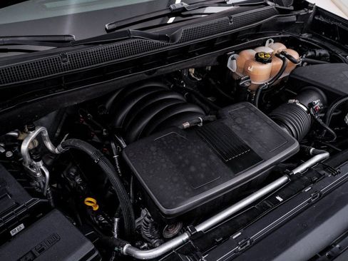 Used 2023 Chevrolet Tahoe High Country w/ Advanced Technology Package image 31