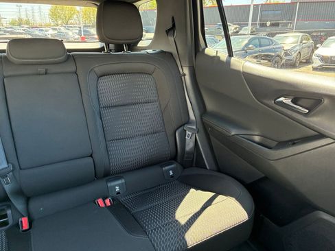 Used 2025 Chevrolet Equinox LT FWD image 38
