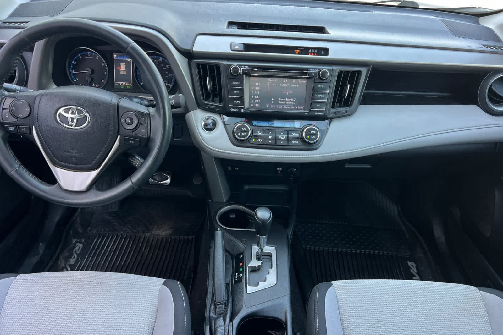 Used 2018 Toyota RAV4 XLE FWD image 4
