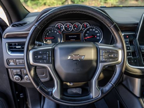 Used 2021 Chevrolet Suburban Z71 AWD/4WD image 15