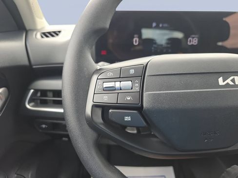 Used 2025 Kia K4 FWD image 20