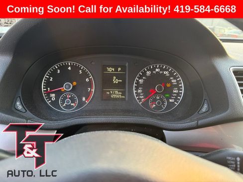 Used 2015 Volkswagen Passat 1.8T Limited Edition FWD image 11