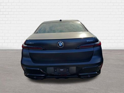 Used 2023 BMW 760i xDrive AWD/4WD image 4