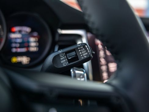 Certified 2026 Porsche Macan AWD/4WD image 31