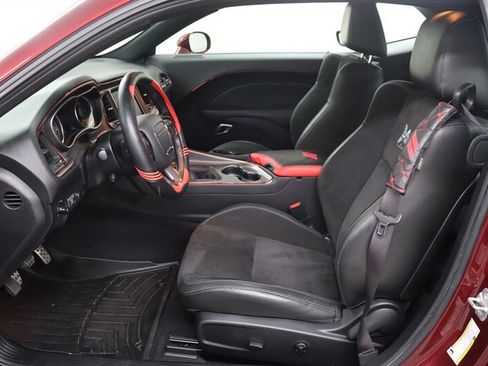 Used 2019 Dodge Challenger R/T Scat Pack w/ Plus Package RWD image 26