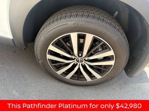 Used 2025 Nissan Pathfinder Platinum w/ Cargo Package AWD/4WD image 10