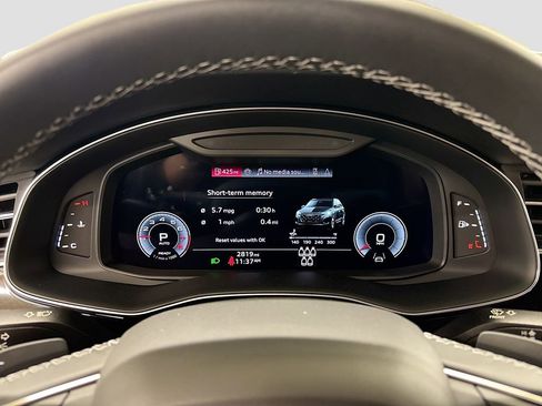 Used 2025 Audi Q7 2.0T Premium Plus w/ Premium Plus Package image 10