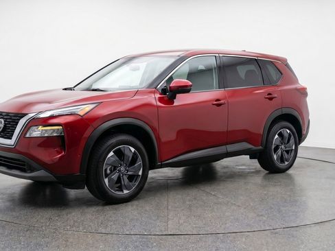 Used 2025 Nissan Rogue SV FWD image 3