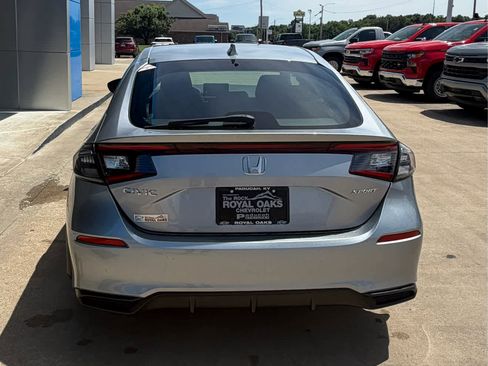 Used 2023 Honda Civic Sport image 5