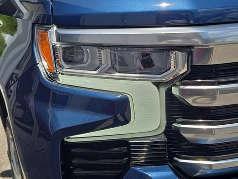 Certified 2023 Chevrolet Silverado 1500 High Country w/ High Country Premium Package AWD/4WD image 10