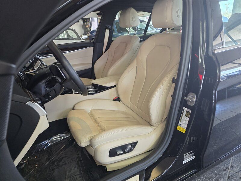 Used 2017 BMW 530i RWD image 9