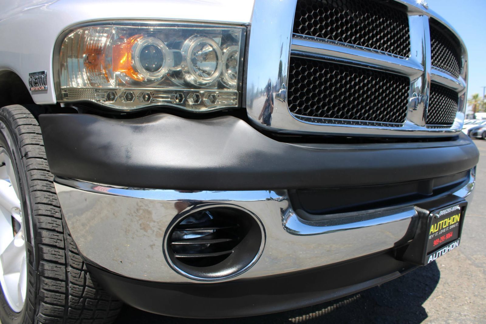 Used 2004 Dodge Ram 1500 Truck ST RWD image 5