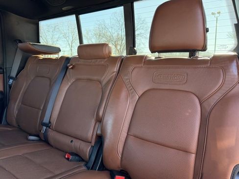 Used 2022 RAM 1500 Limited w/ Body Color Bumper Group image 16