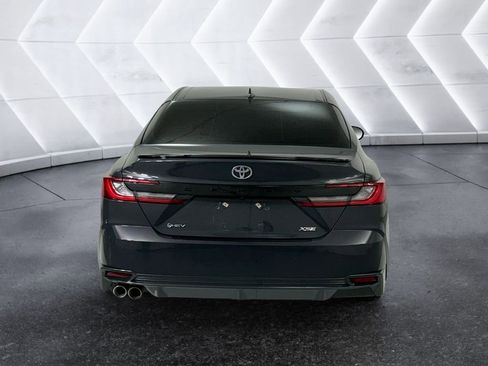 Used 2025 Toyota Camry XSE FWD image 5