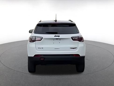 Used 2025 Jeep Compass Trailhawk image 15