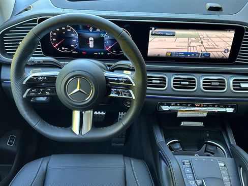 New 2026 Mercedes-Benz GLS 450 4MATIC image 14
