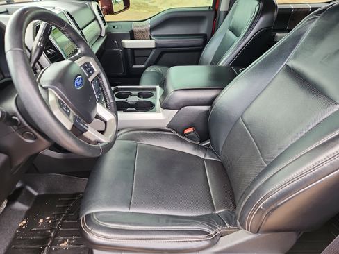 Used 2019 Ford F250 Lariat w/ Lariat Ultimate Package AWD/4WD image 10