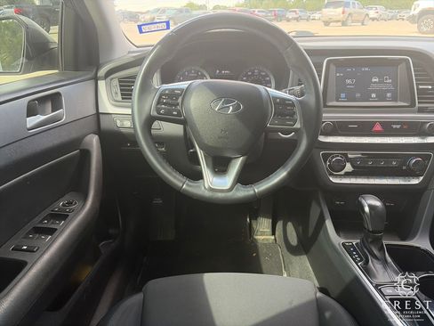 Used 2018 Hyundai Sonata SEL FWD image 14