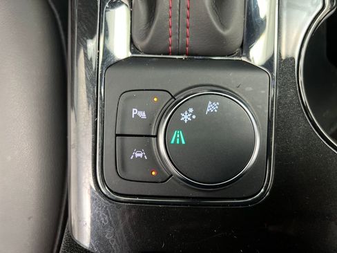 Used 2025 Chevrolet Blazer RS image 41