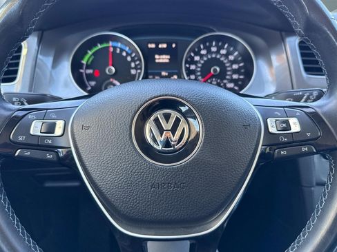Used 2016 Volkswagen e-Golf SEL Premium FWD image 13