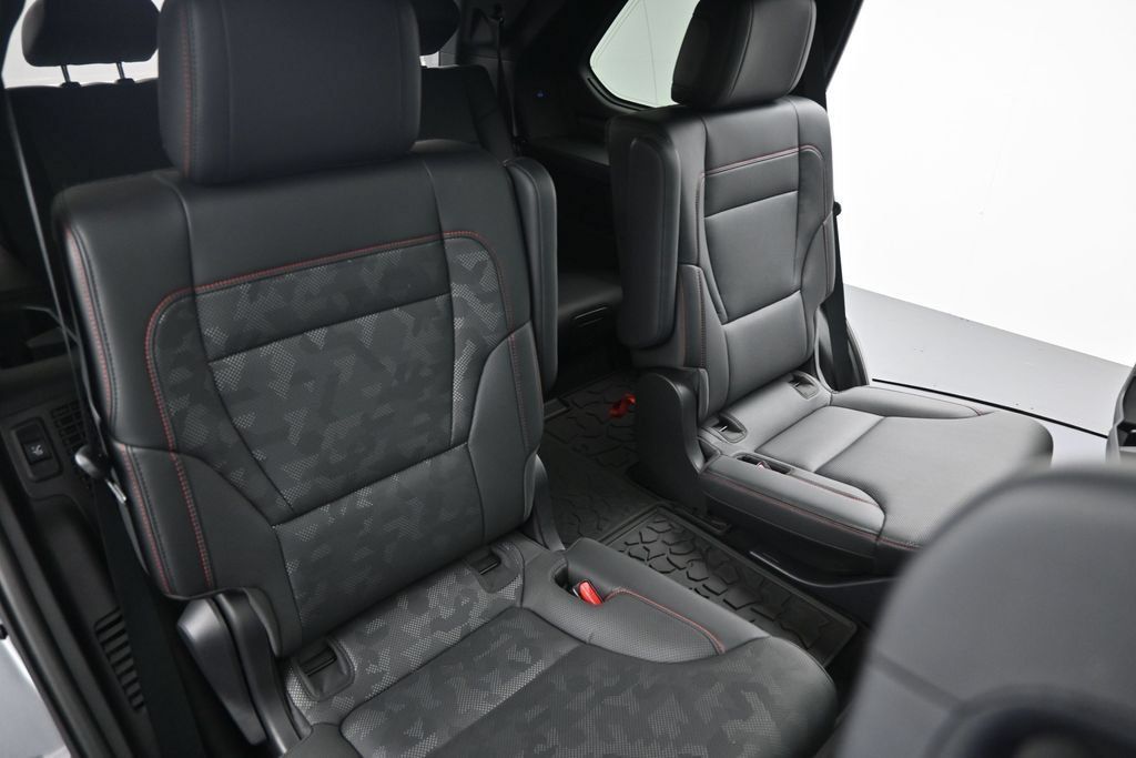Used 2024 Toyota Sequoia TRD Pro AWD/4WD image 15