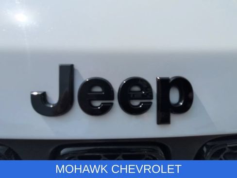 Used 2019 Jeep Compass Latitude AWD/4WD image 32