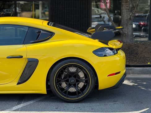 Used 2025 Porsche 718 Cayman GT4 RS w/ Weissach Package RWD image 11