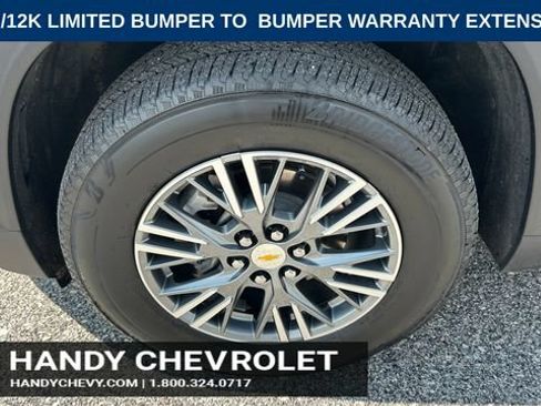 Certified 2025 Chevrolet Traverse LT w/ Driver Confidence Package AWD/4WD image 10