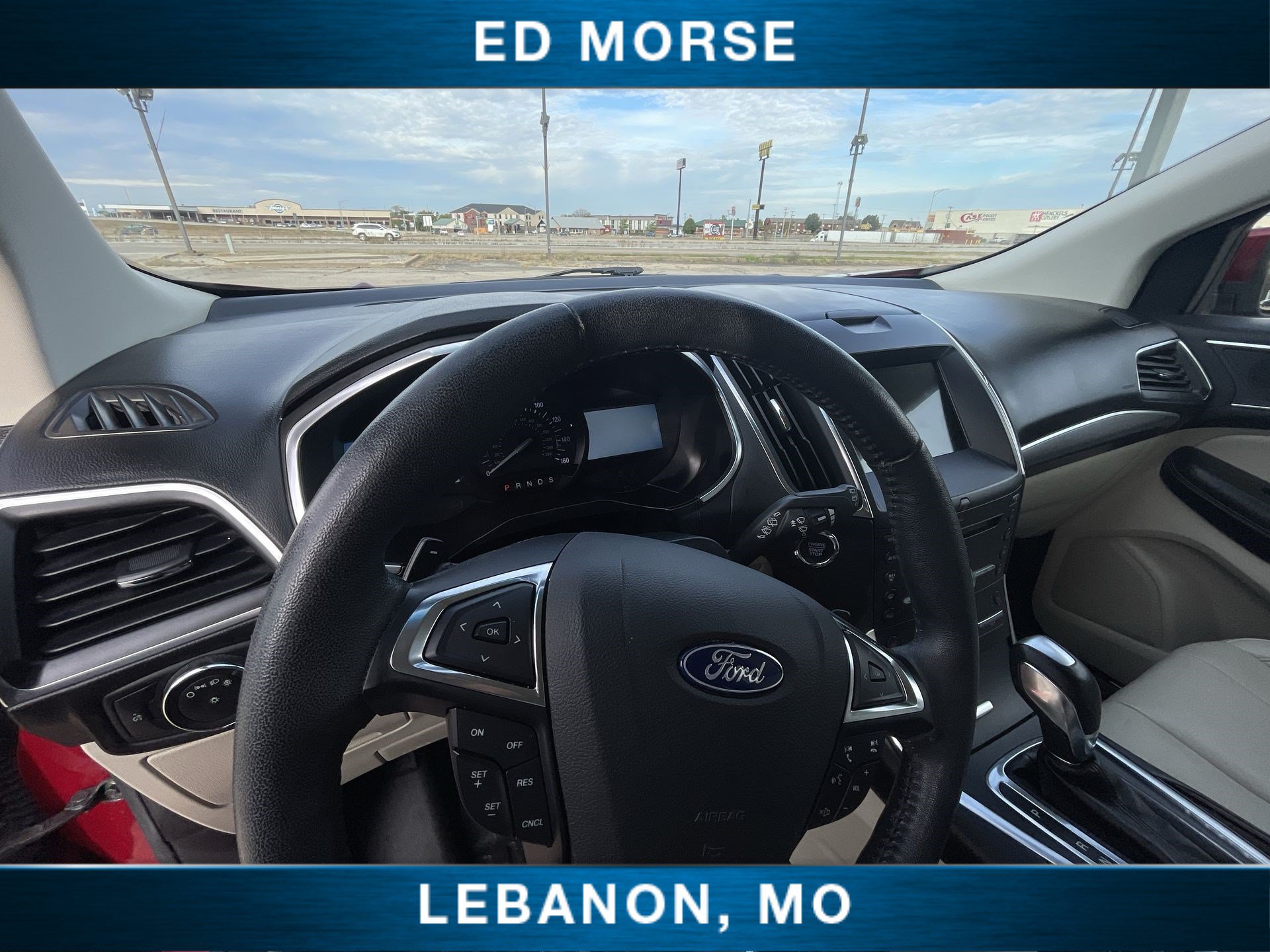 Used 2018 Ford Edge Titanium w/ Cold Weather Package AWD/4WD image 10