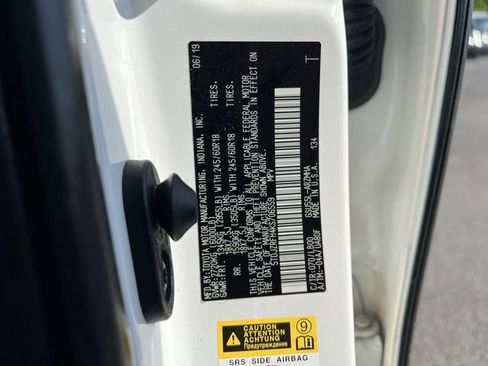 Used 2019 Toyota Highlander XLE AWD/4WD image 34