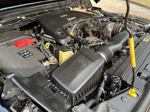 Used 2018 Jeep Wrangler Unlimited Rubicon w/ LED Lighting Group image 31