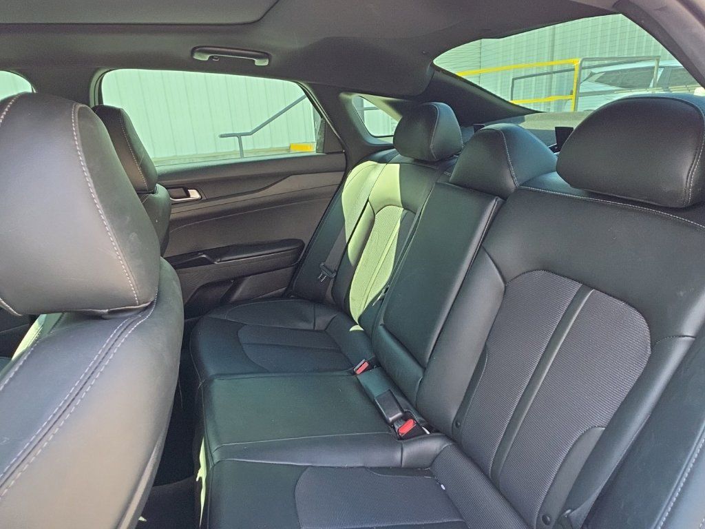 Used 2022 Kia K5 GT-Line w/ GT-Line FWD Premium Package image 11