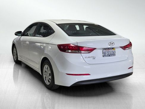 Used 2018 Hyundai Elantra SE FWD image 5