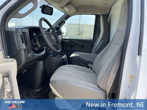 New 2025 GMC Savana 3500 w/ Power Convenience Package image 4