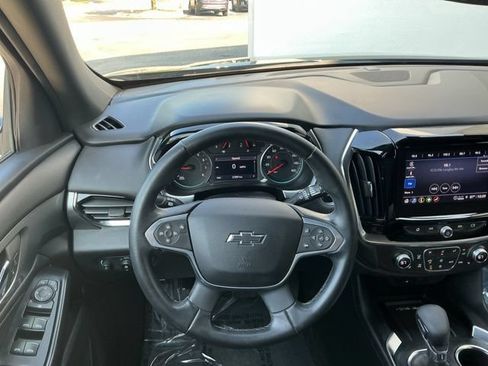 Used 2024 Chevrolet Traverse LT w/ Midnight/Sport Edition AWD/4WD image 17