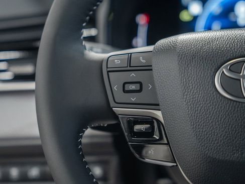 New 2026 Toyota Camry SE image 29