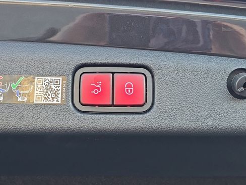 New 2026 Mercedes-Benz E 350 4MATIC image 31