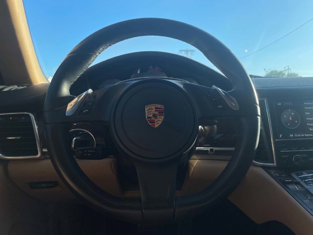 Used 2015 Porsche Panamera 4 w/ Premium Package Plus AWD/4WD image 19