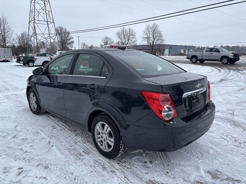Used 2016 Chevrolet Sonic LT image 3