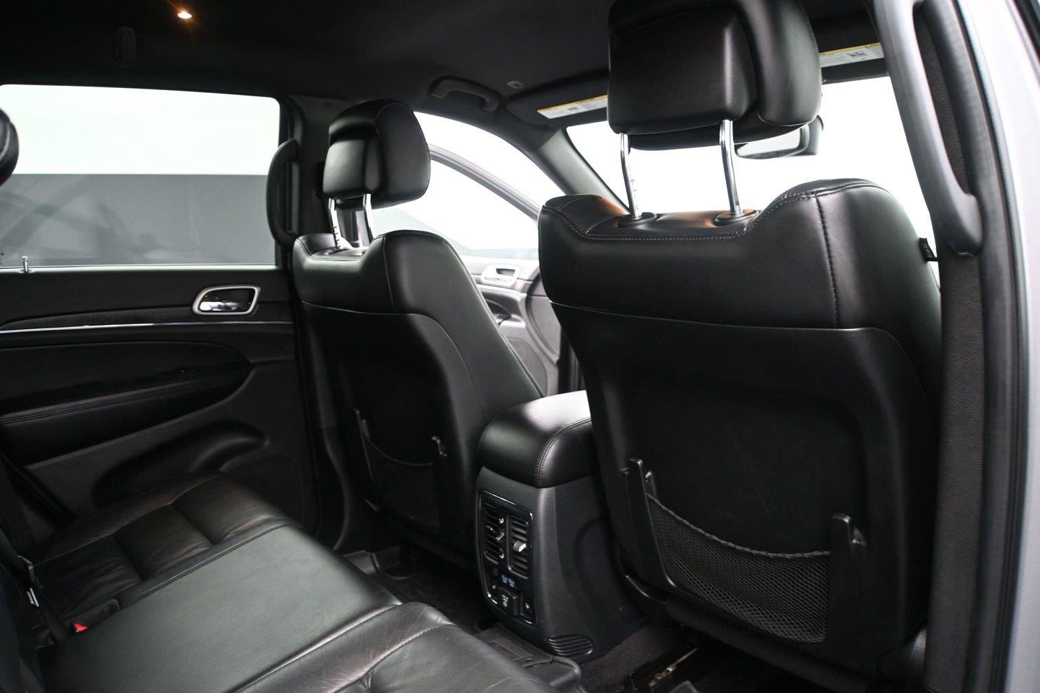 Used 2018 Jeep Grand Cherokee Limited AWD/4WD image 20
