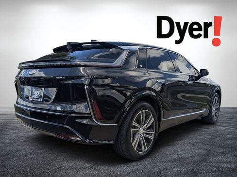 Used 2023 Cadillac Lyriq 2WD image 3