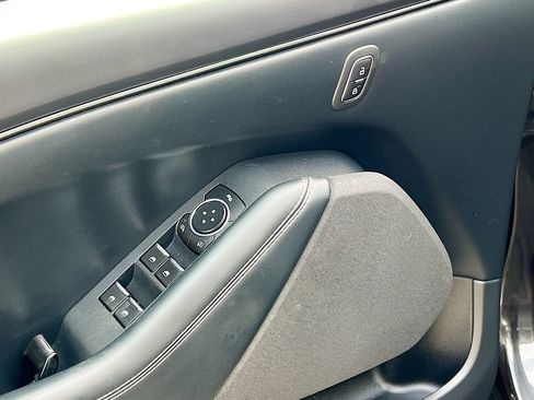 Used 2022 Ford Mustang Mach-E Select RWD image 18