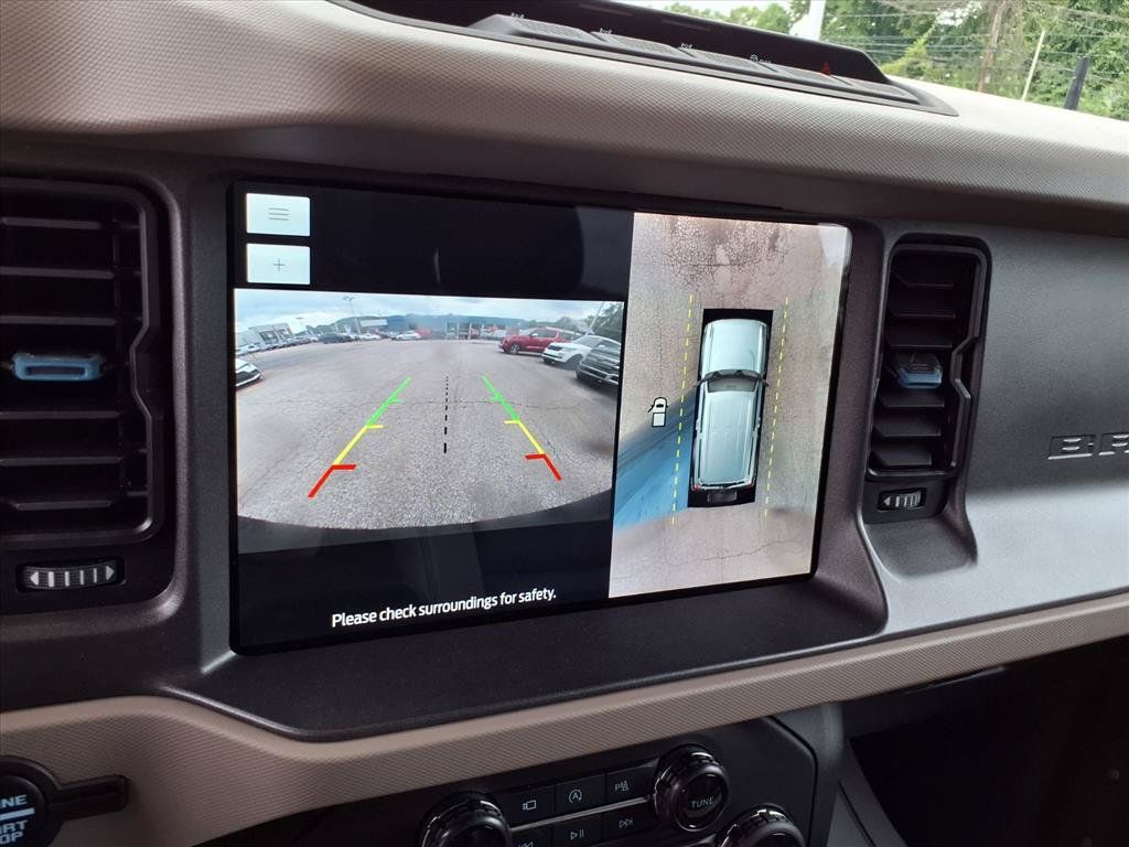 Used 2024 Ford Bronco Wildtrak AWD/4WD image 19