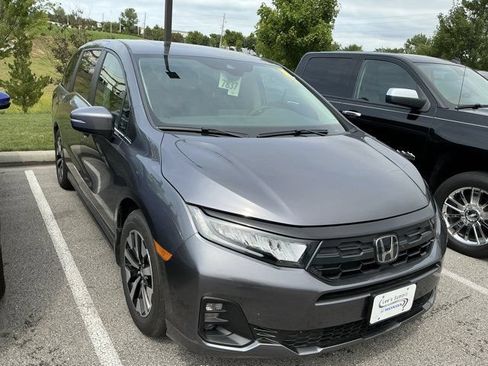 Used 2026 Honda Odyssey EX-L image 6