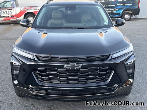 Used 2025 Chevrolet Trax ACTIV image 9